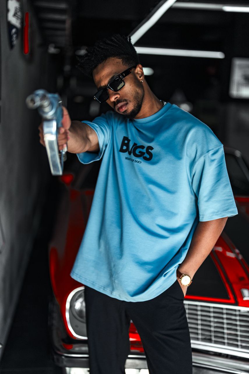 Cartoon Rabbit Graphic T-Shirt – What’s Up Doc