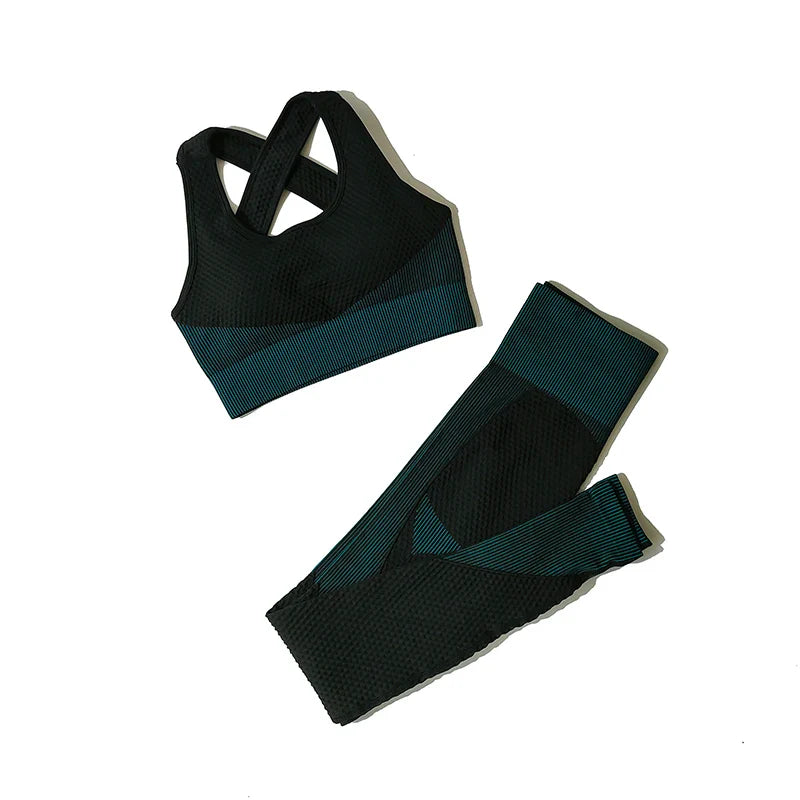 FlexFit Seamless Yoga Set: Comfy, Stylish, Versatile